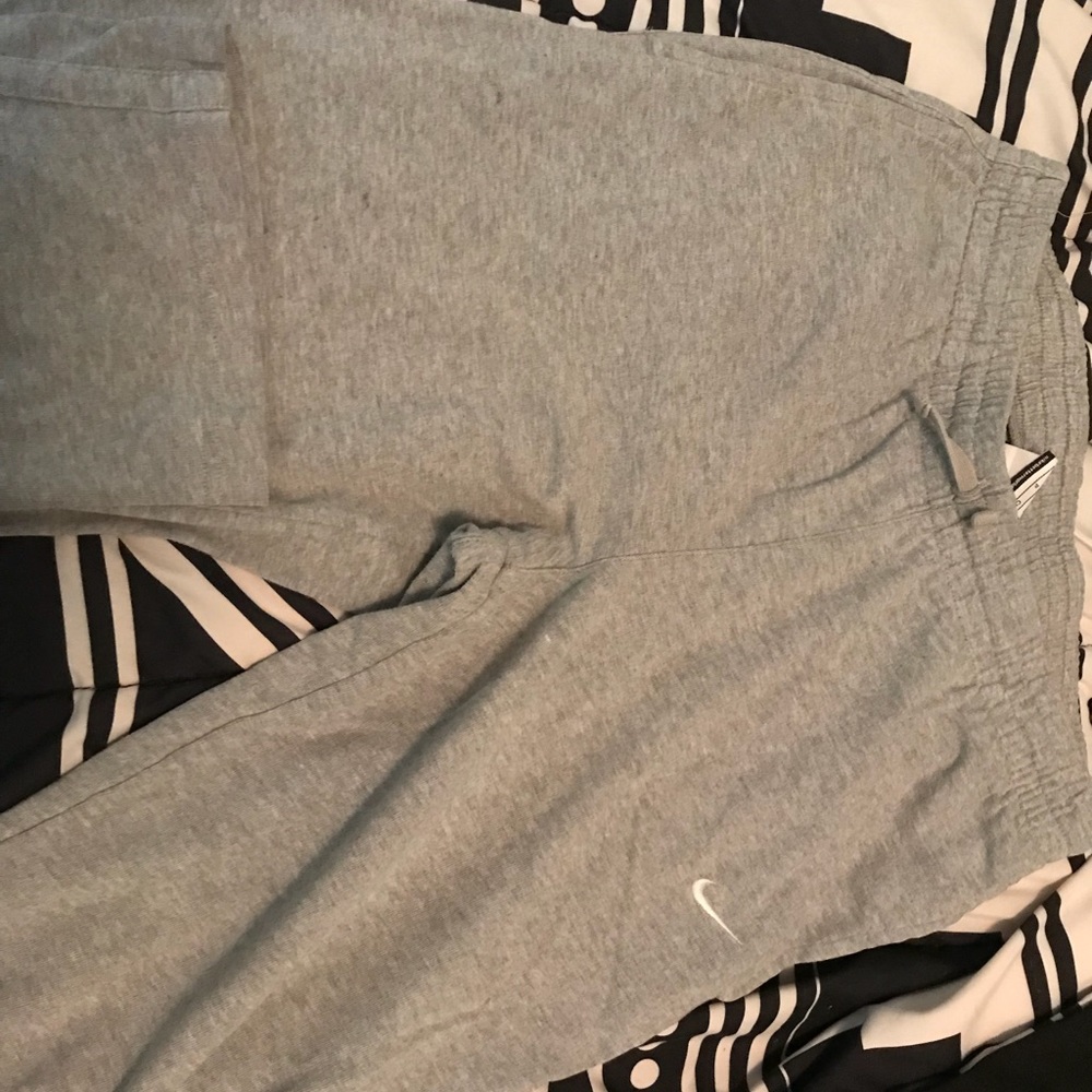Grey Nike sweatpants